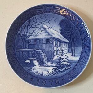 Vintage 1976 Bing & Grondahl – “The Old Watermill” with box and booklet